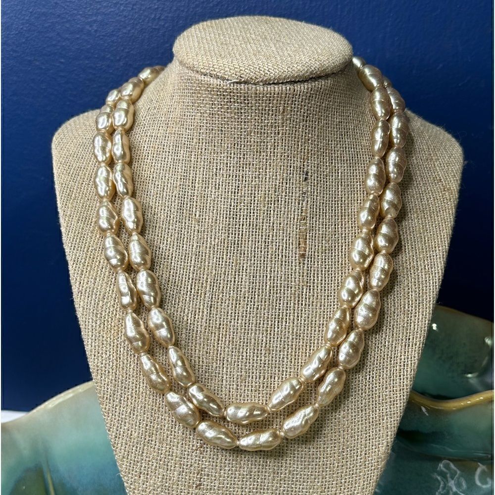 VTG Faux Baroque 2-Strand Pearl Necklace Simulated Acrylic Possible Joan Rivers
